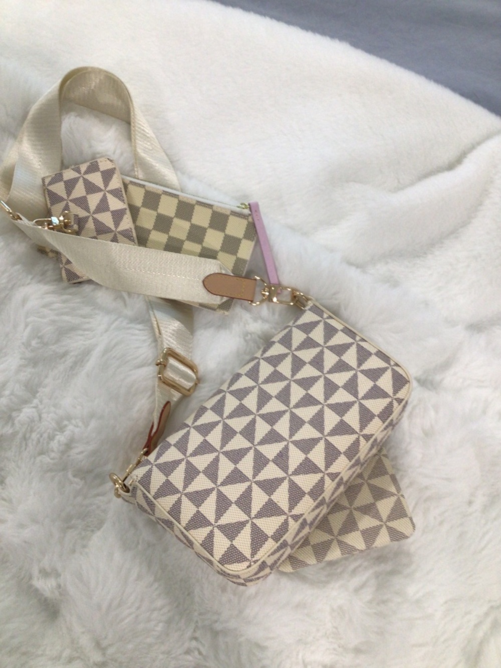 Fashion inspired bag set - Picture 12 of 16